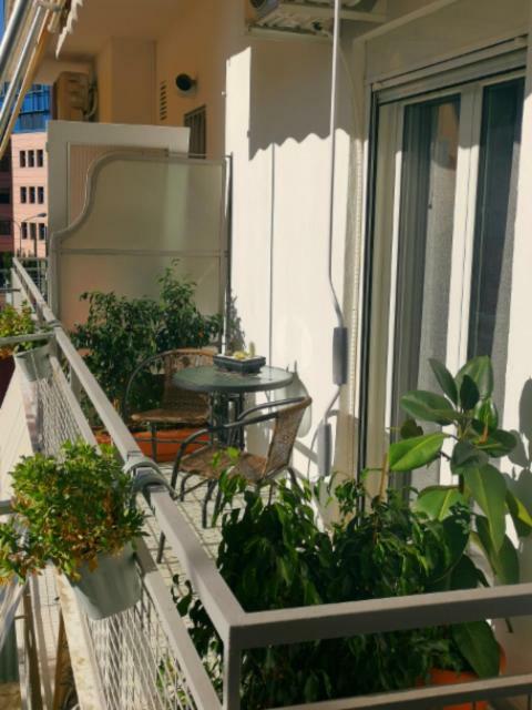 Apartamento Athenshub - Across Metro Station Exterior foto
